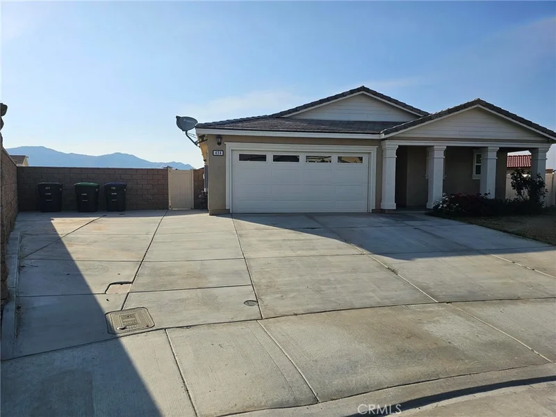 434 Black Oak Court, San Jacinto, CA 92582