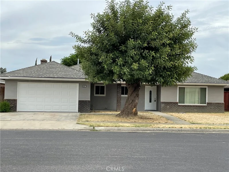 1007 Aram Avenue, Madera, CA 93637