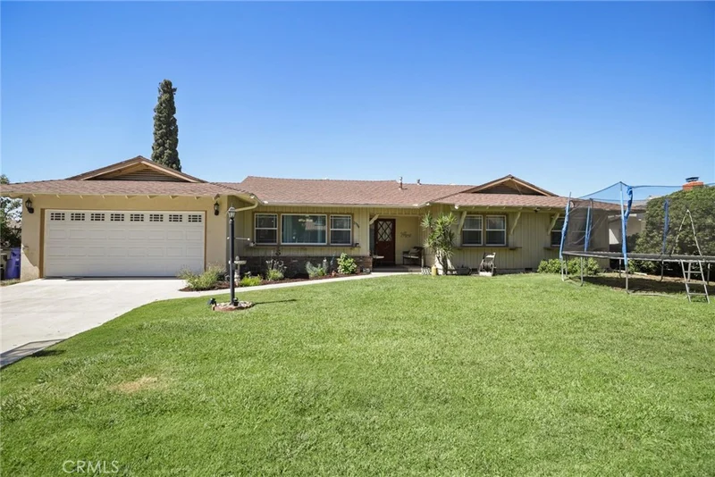 25784 Edgemont Court, San Bernardino, CA 92404