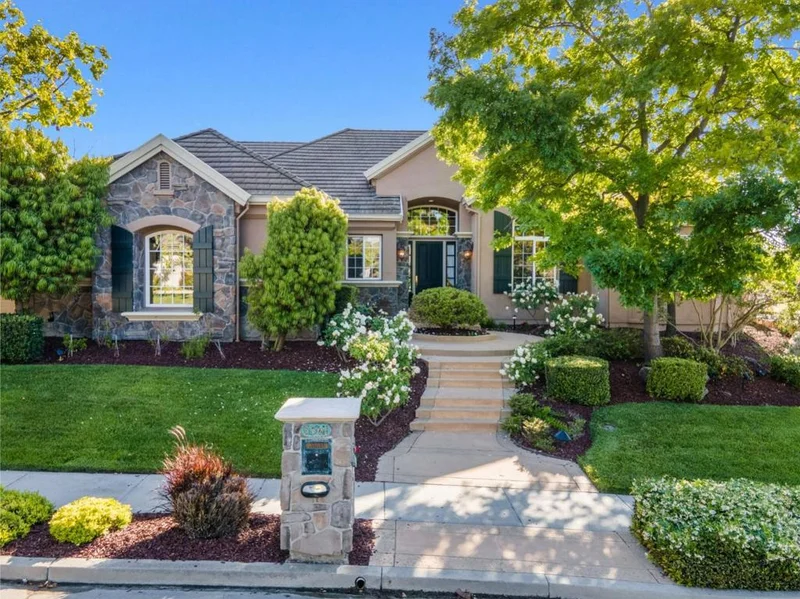 5561 Country Club Parkway, San Jose, CA 95138