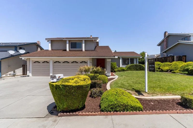 3009 Lake Estates Court, San Jose, CA 95135