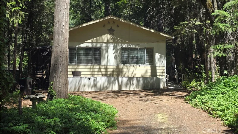 6215 Steiffer Road, Magalia, CA 95954