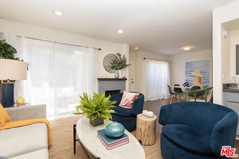 11818 Moorpark Street T, Studio City, CA 91604