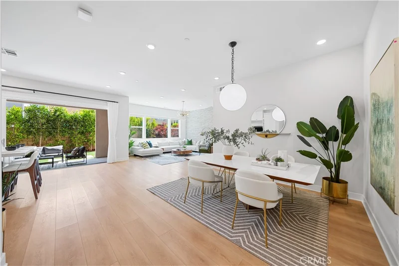 625 Cardona, Lake Forest, CA 92630