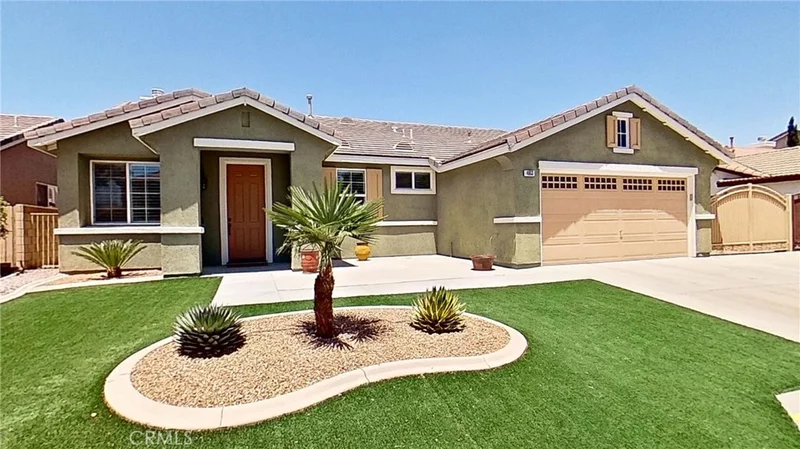 4653 W Avenue J4, Lancaster, CA 93536