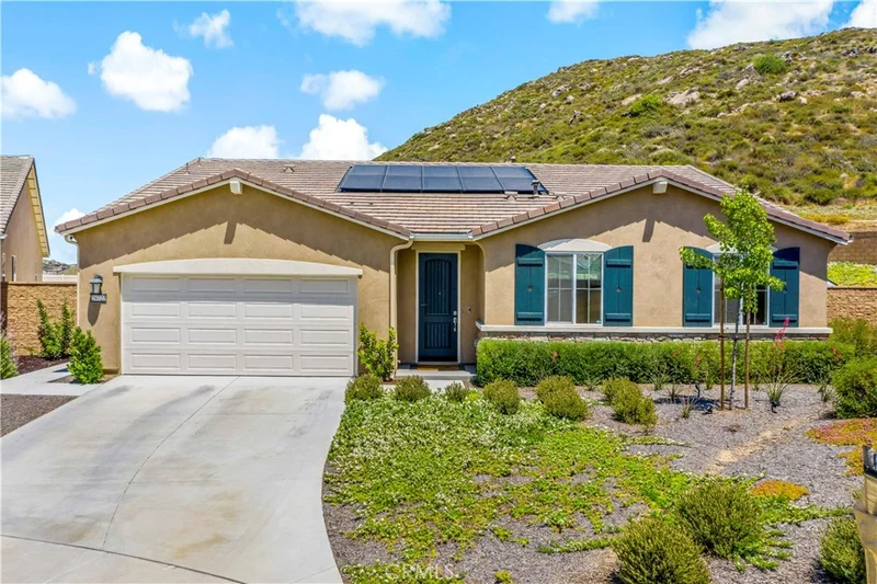 29722 Pathfinder Court, Winchester, CA 92596