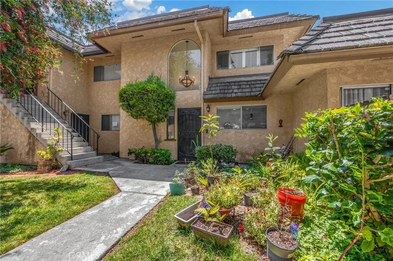 1132 Las Lomas Drive B, La Habra, CA 90631