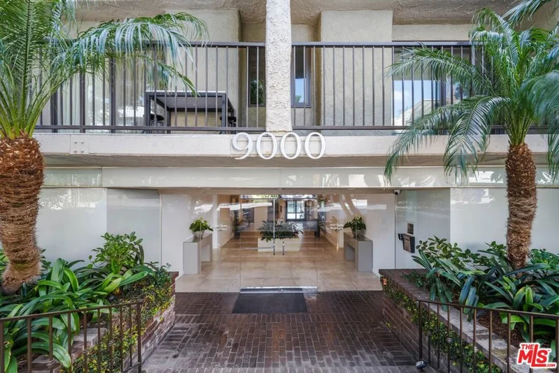 9000 Cynthia Street 206, West Hollywood, CA 90069