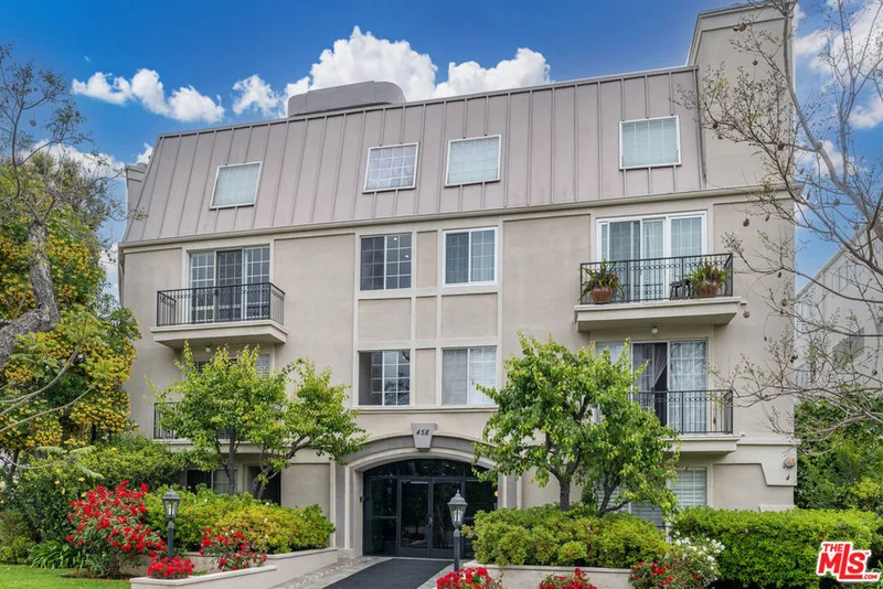 458 N Oakhurst Drive 305, Beverly Hills, CA 90210