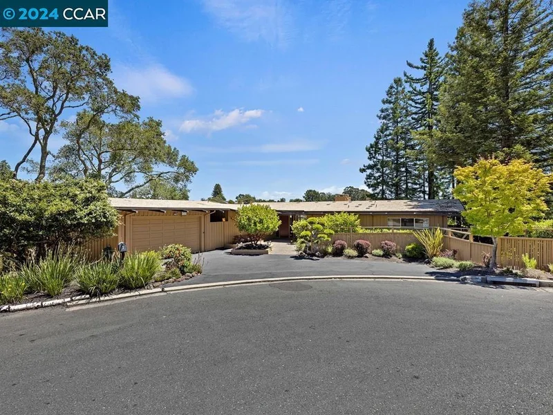 3 Duncan Court, Orinda, CA 94563-3953