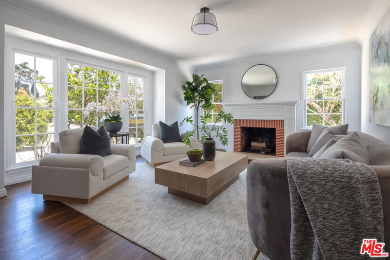 8950 Kramerwood Place, Los Angeles, CA 90034