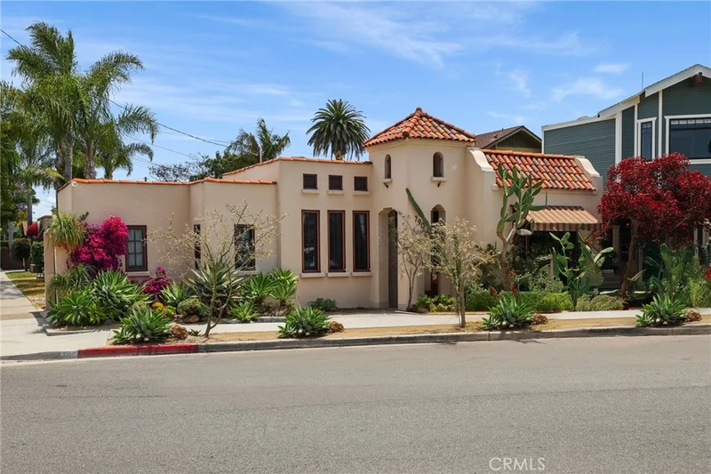 790 Orizaba Avenue, Long Beach, CA 90804
