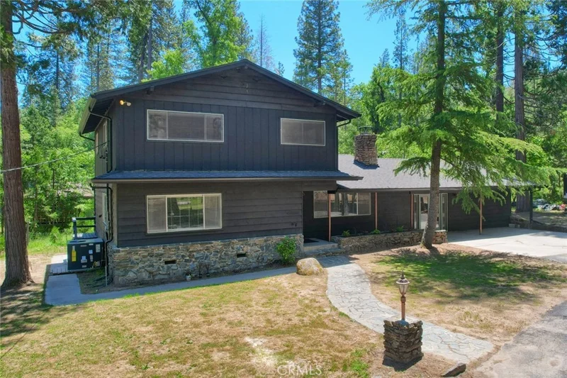 51858 51862 Montgomery Drive, Oakhurst, CA 93644
