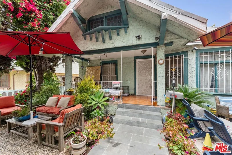 2529 W 12th Street, Los Angeles, CA 90006