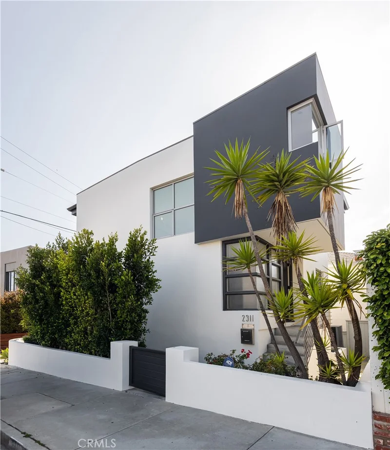 2311 Park Avenue, Hermosa Beach, CA 90254