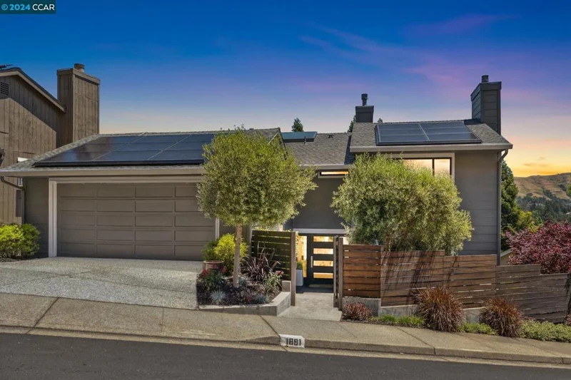 1891 Saint Andrews Dr, Moraga, CA 94556