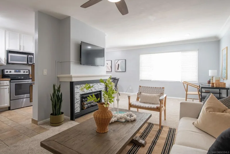 860 Turquoise St 220, San Diego, CA 92109