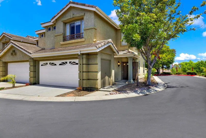 12457 Ruette Alliante, San Diego, CA 92130