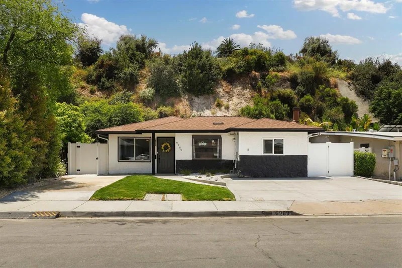 6289 Jeff St, San Diego, CA 92115