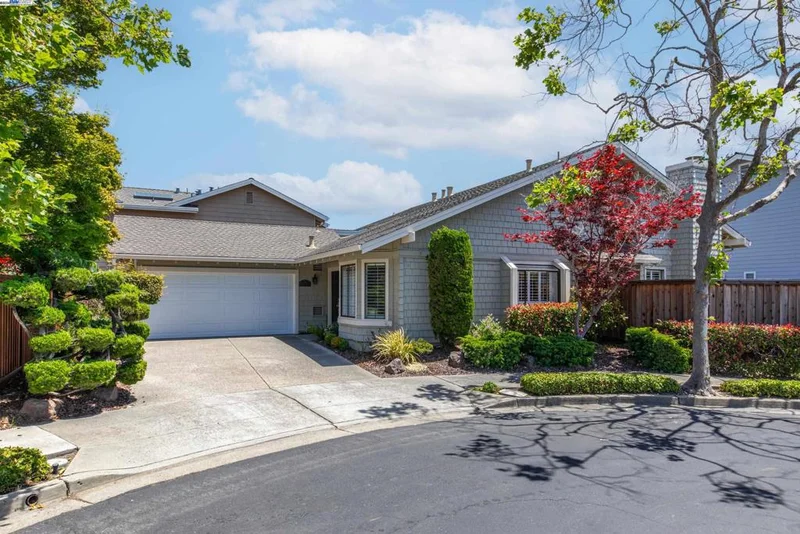 10 Coleport Lndg, Alameda, CA 94502
