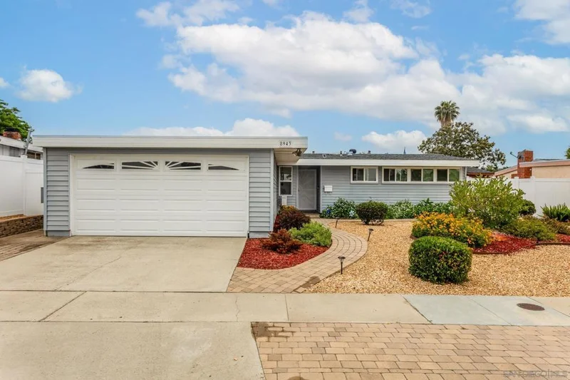 8943 Laddie Ln, San Diego, CA 92123