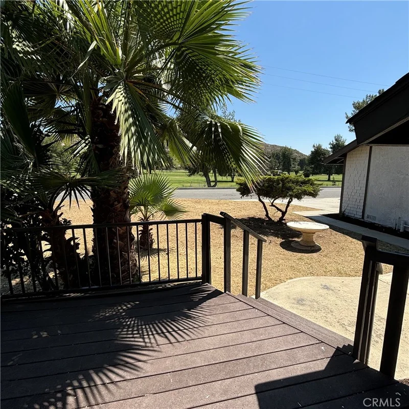 790 E Thornton Avenue, Hemet, CA 92543