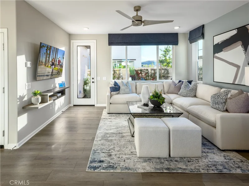 10290 Trickle Lane, Riverside, CA 92522