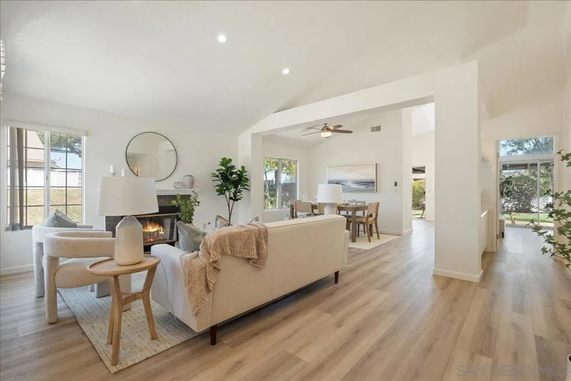 2560 Pimlico Pl, Alpine, CA 91901