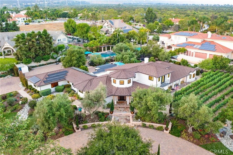 1039 Amarillo Drive, Claremont, CA 91711