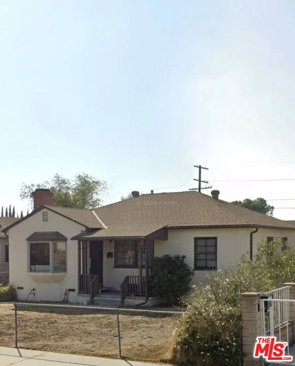7913 Vantage Avenue, North Hollywood, CA 91605
