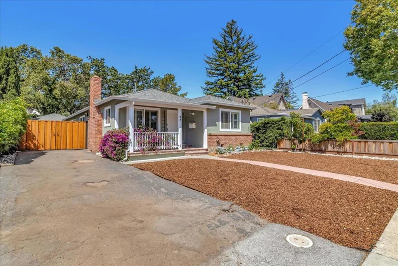 88 Hillview Avenue, Redwood City, CA 94062