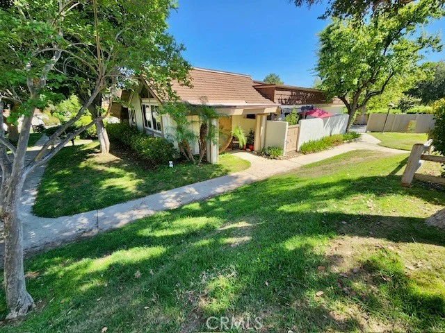 10030 Larwin Avenue 1, Chatsworth, CA 91311