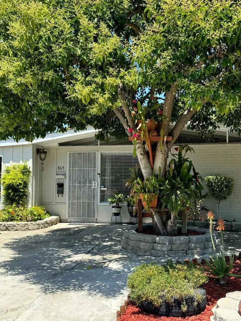 869 Lakeknoll Drive, Sunnyvale, CA 94089