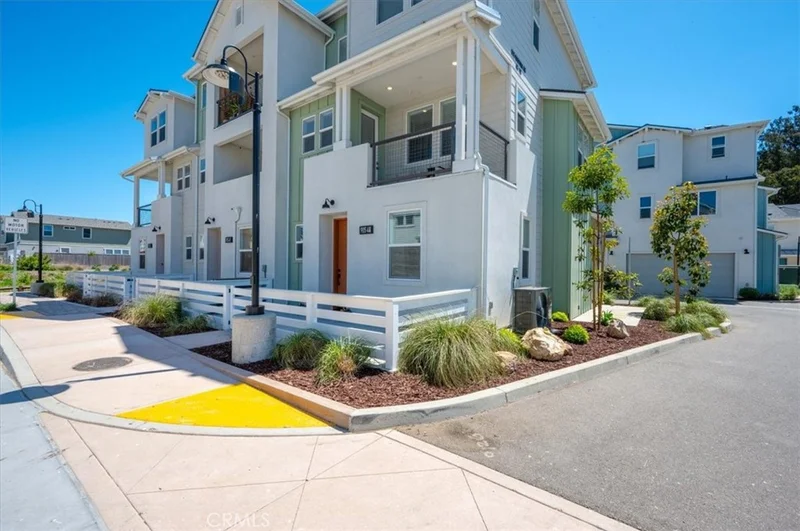 905 Madonna Rd 48, San Luis Obispo, CA 93405