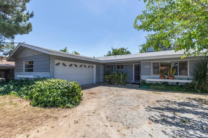 1133 Kingswell Avenue, Banning, CA 92220