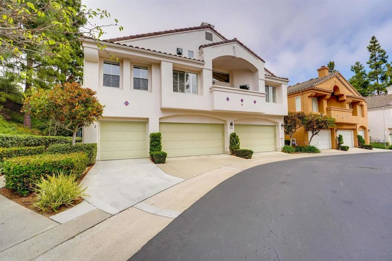 5530 Renaissance Ave. Unit 2, San Diego, CA 92122