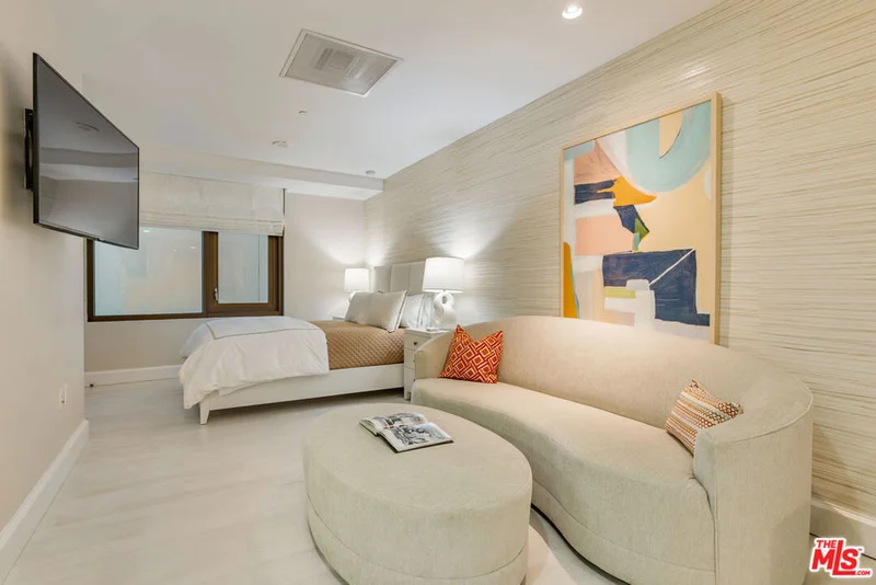 1 W Century Drive Gs-6, Los Angeles, CA 90067