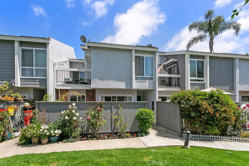 624 Whitney Way 137, Costa Mesa, CA 92626