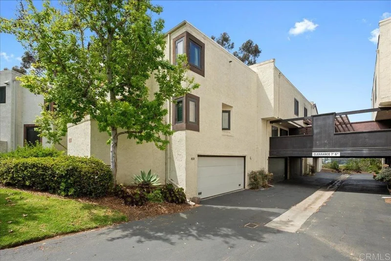 2274 Caminito Pescado 35, San Diego, CA 92107