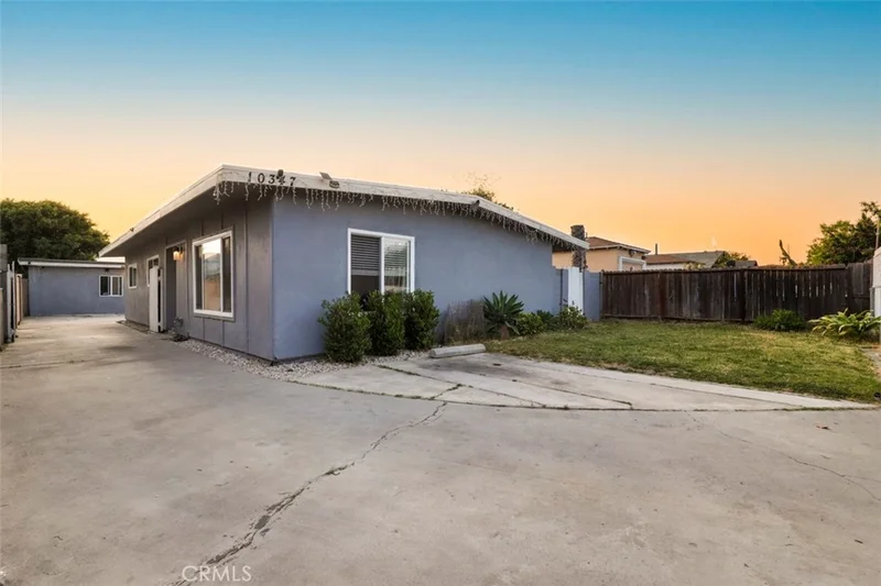 10347 Kalmia Street, Los Angeles, CA 90002