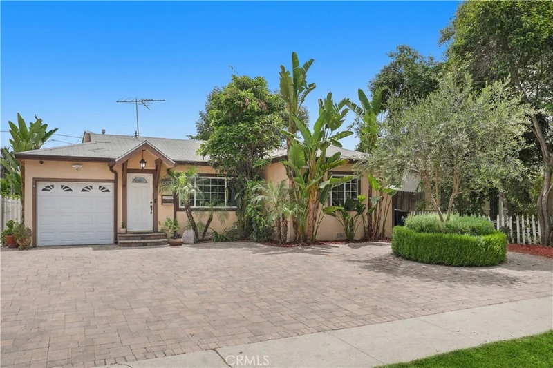 5126 Lindley Avenue, Encino, CA 91316