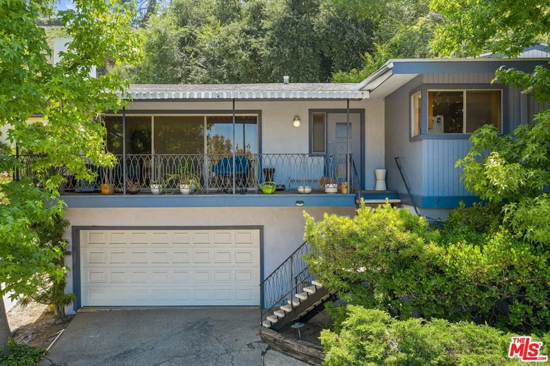 295 Anita Drive, Pasadena, CA 91105