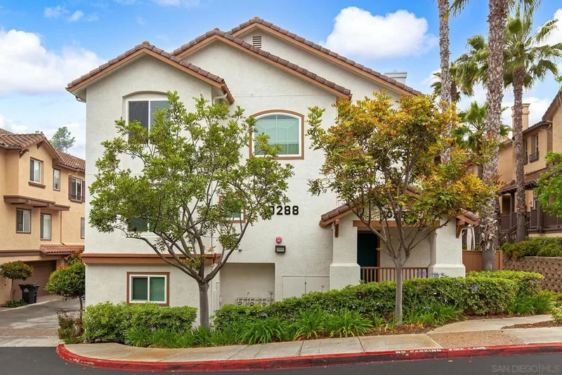 10288 Wateridge Cir 250, San Diego, CA 92121