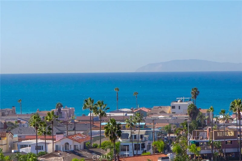 230 Lille Lane 309, Newport Beach, CA 92663