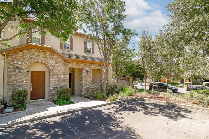190 W Luna Loca Lane, Mountain House, CA 95391