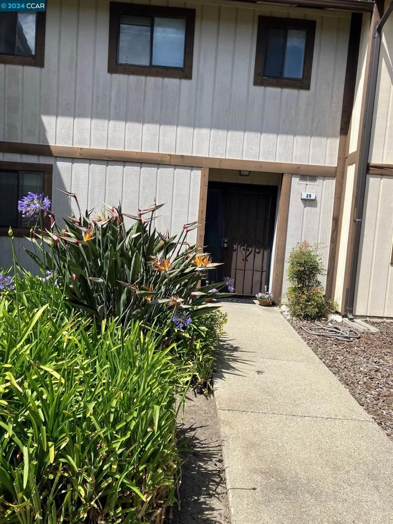 2600 Giant Rd. 29, San Pablo, CA 94806-2802