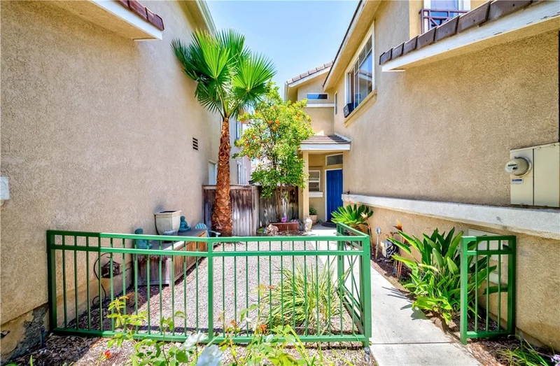 27627 Iris Place, Castaic, CA 91384