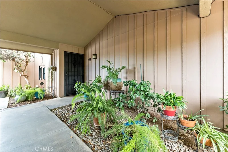 5090 N College Avenue 112, Fresno, CA 93704