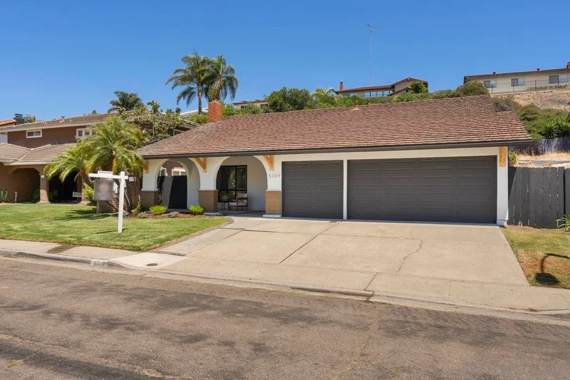 6309 Lake Athabaska Place, San Diego, CA 92119