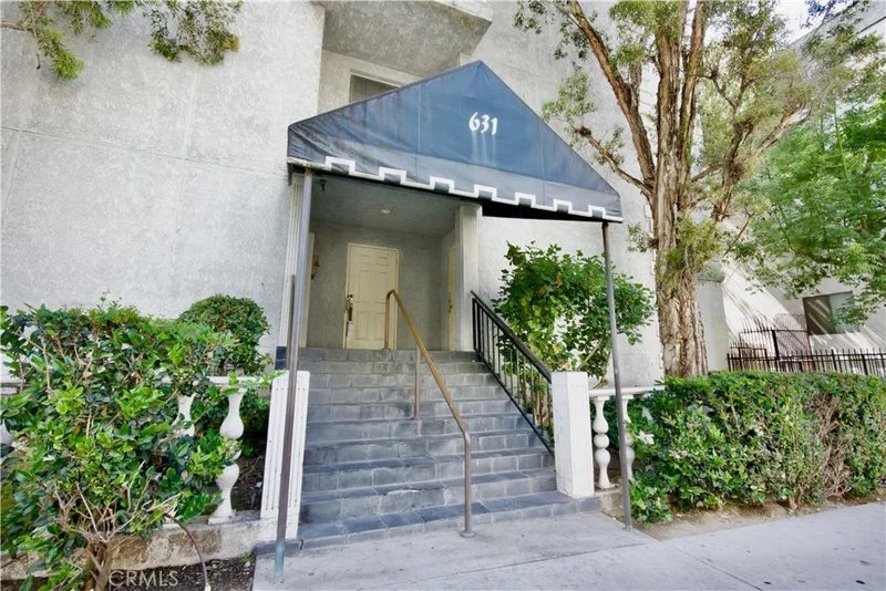 631 S Kenmore Avenue 102, Los Angeles, CA 90005